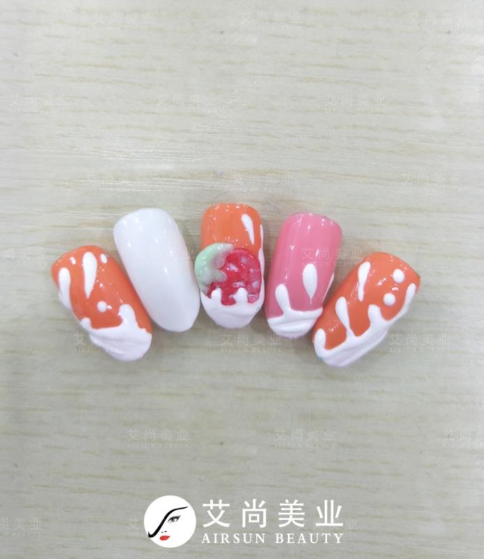 指尖上的美甲，心情也会变的超好~(图1)