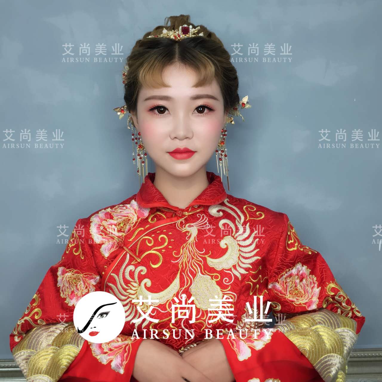 化妆师的收入怎么样?(图1) 化妆师的收入怎么样?(图1)