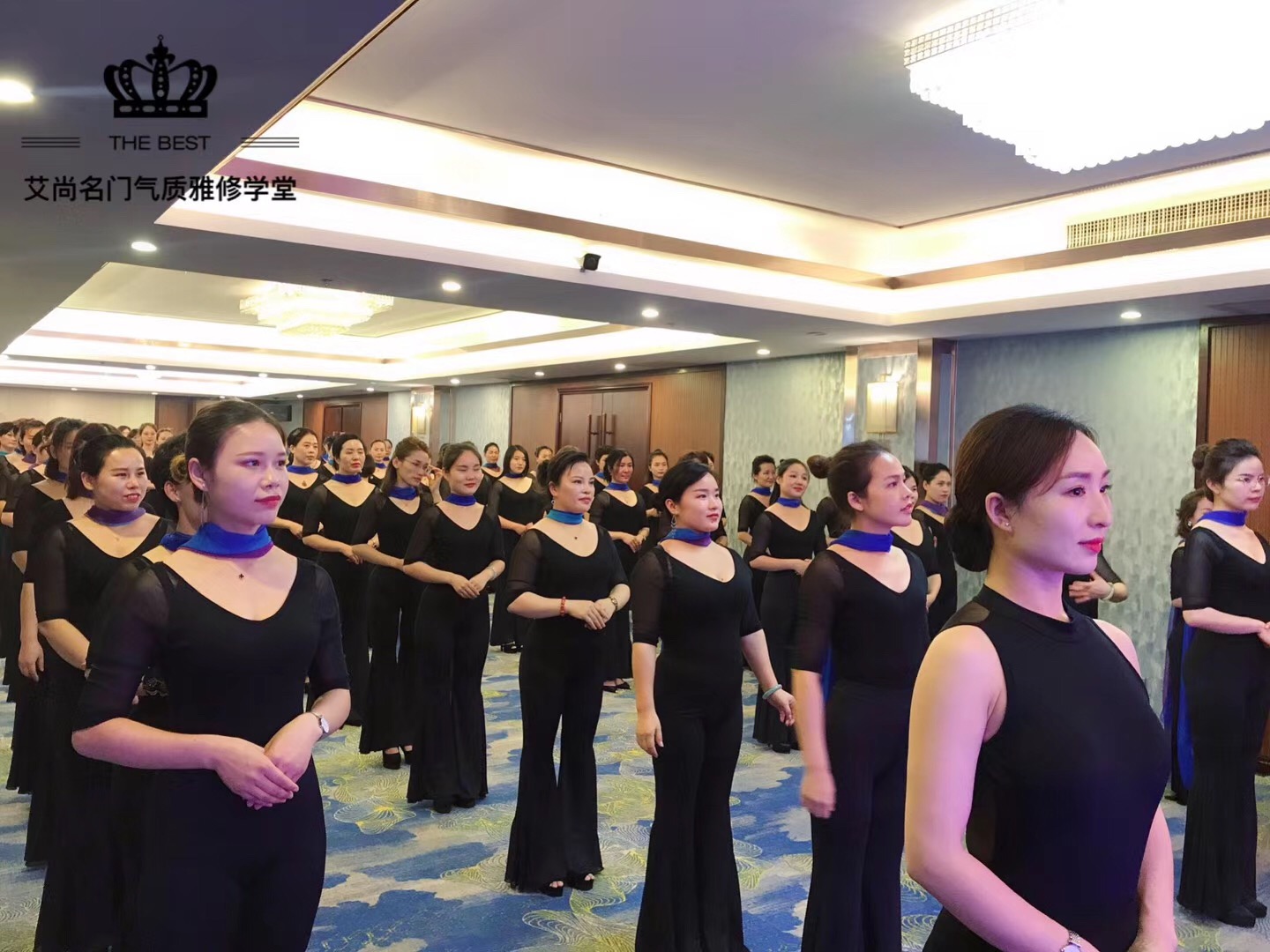 解决青少年不良体态问题到漯河艾尚美业(图1) 解决青少年不良体态问题到漯河艾尚美业(图1)